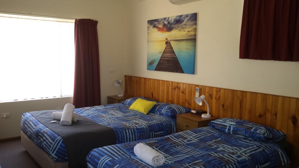 Kadina Village Motel Exteriör bild